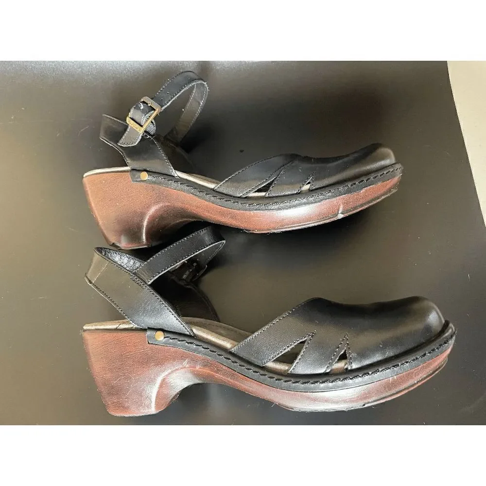Nurture Black Sandals Wooden Block Heel Women's US Size 8